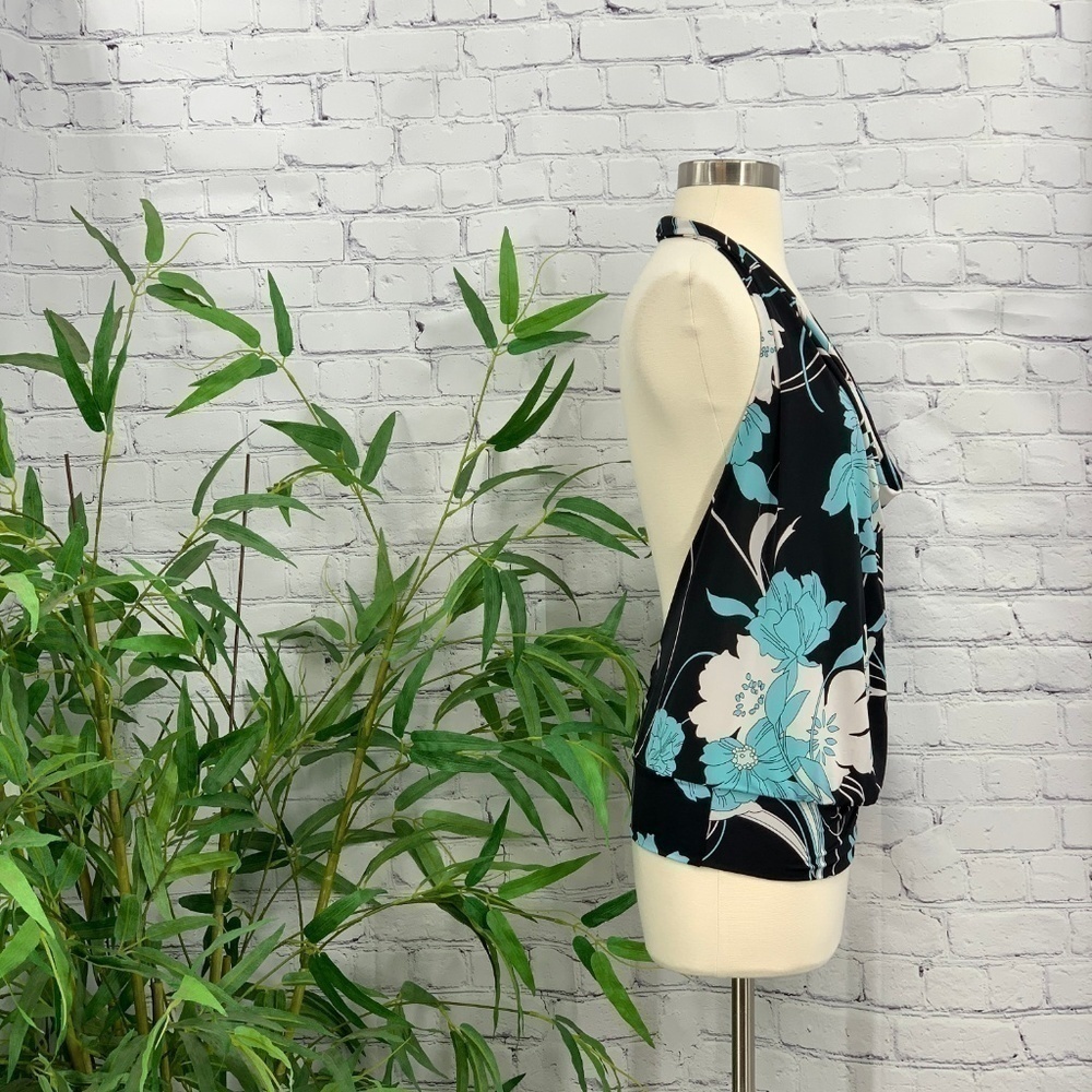 🎉Twenty One Black, White & Teal Halter Top - Picture 2 of 4